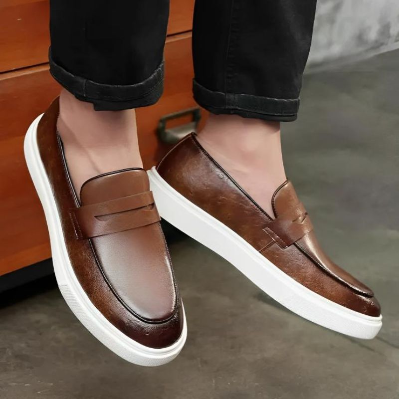 Sapato Mocassim Masculino Casual de Couro e Estilo Britânico