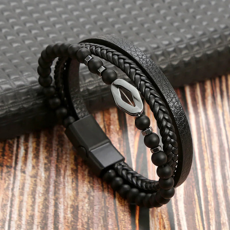 Pulseira Masculina Multicamadas de Couro com Elo Losango em Aço Inoxidável